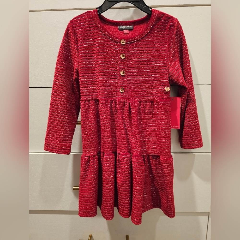 NWT. Vince Camuto  Red Toddler Girl 4T.